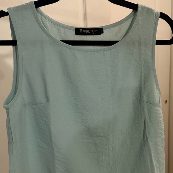 Women’s Summer 2-Piece Cropped Set - Size Small - Light Cyan Blue - Like New - Picture 3 of 11